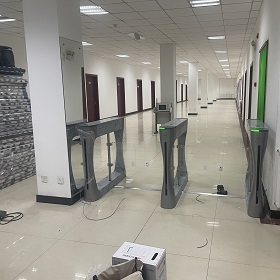 學(xué)校門禁通道閘安裝 學(xué)校門禁通道閘安裝